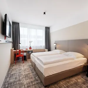 Wyndham Garden Messe **** München